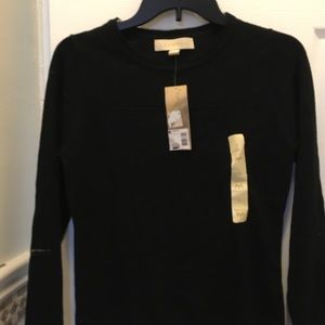 Nicki Minaj back sweater